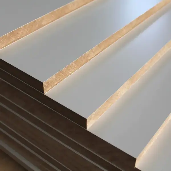 15mm家具级环保家具板 抗刮耐磨白色平板定制家具基材